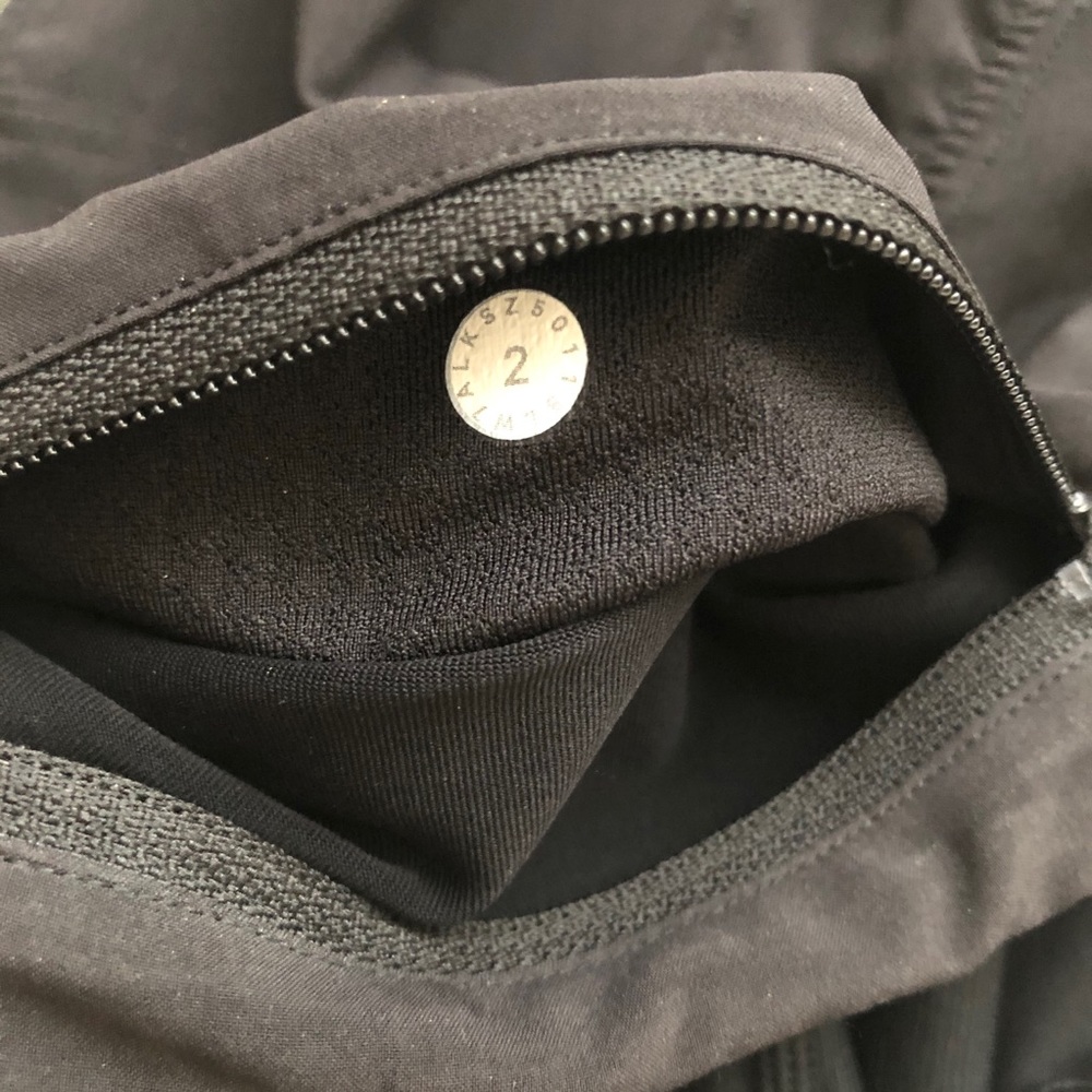 Lululemon Time To Sweat Short 3" Black 2 - Picture 8 of 9